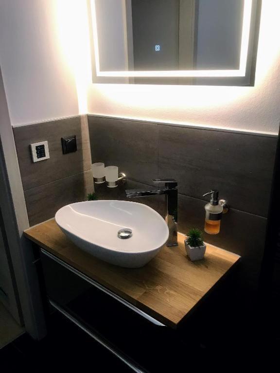 Salzhausblick Business Apartments - Zentrale Lage Am Salzhaus - Mwst-Rechnung Verfuegbar Zittau Extérieur photo
